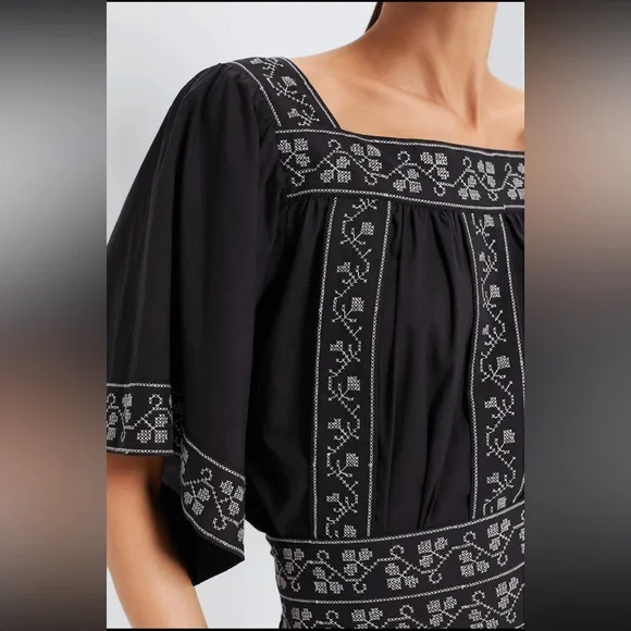 TUCKERNUCK Embroidered Alea Half-Sleeve Top — S - Picture 2 of 8